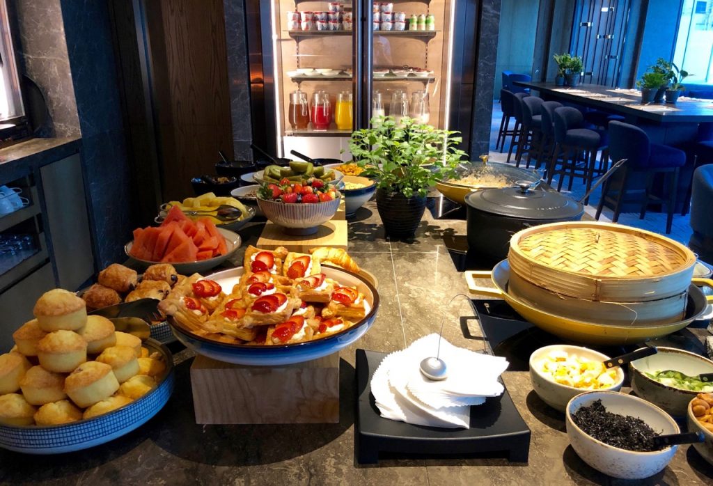 hyatt centric victoria harbour hong kong hkgct hongkong hotel china world of hyatt woh club lounge inahyattworld