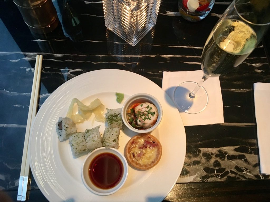 grand hyatt hong kong grand club lounge china hongkong world of hyatt inahyattworld