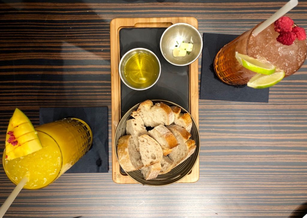 hyatt párisi udvar unbound collection club lounge budapest ungarn hungary world of hyatt inahyattworld