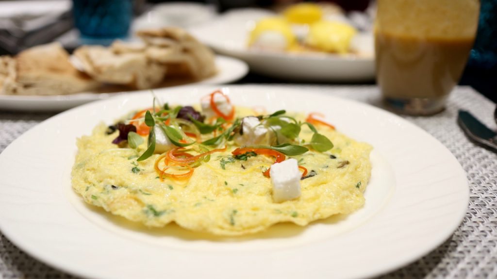 qatar airways Al Safwa First Lounge first class lounge doha doh oneworld