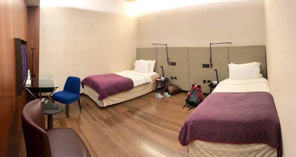 qatar airways Al Safwa First Lounge first class lounge doha doh oneworld