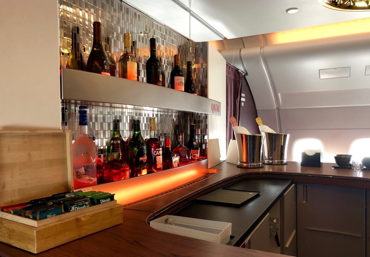 qatar airways first class airbus 380 a380 doh fra oberdeck oneworld